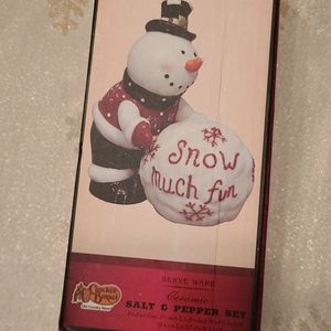 Just Chillin' Snowman Salt & Pepper Shakers New